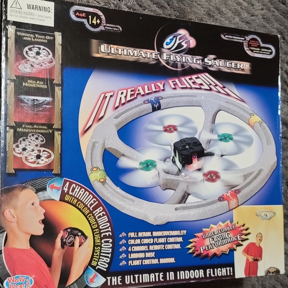 Ultimate flying saucer vintage remote control space ship NIB - Picture 2 of 7